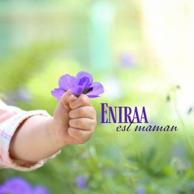 👶👧 Maman de deux merveilles
🏡 Vie à la campagne
🌱 En extase devant la nature
💄 Passionnée de clean-beauty