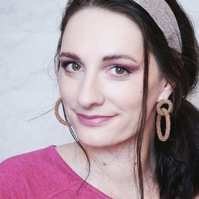 visiona1318's profile picture. 