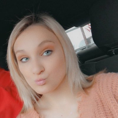 PeytonMeredith1's profile picture. 