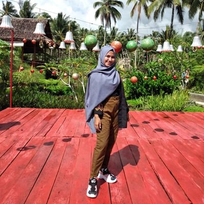 Amelias95284258's profile picture. Anauhibukafillah 😍 La Tahzan 😇