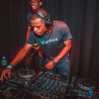 letonik_dj's profile picture. DJ🇿🇦
@riseacademysa
@uparty_sa
Bookings: letonikbookings@gmail.com
Call: 0659393924