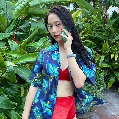 鄭秀晶 정수정
크리스탈 水晶
最~最~最愛~Krystal 這位單純可愛
又非常努力~很堅強的害羞女孩
滿心期待她未來的發展~很有潛力 ♡
也喜歡f(x)成員與潔西卡♡
I am Krystal's fans !