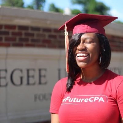 ...............Jesus is Lord 🗣 ✨🖤............... Tuskegee University Alumna ‘19