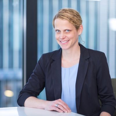 DeniseBirchler's profile picture. Mediensprecherin bei @swisspost 📦💌📯. Aus Leidenschaft für Worte. Und mit gelbem Herzblut.💛 #teamgelb