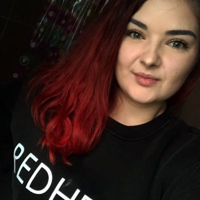 tbreuks's profile picture. she had a mcnugget in her hand, a gun to her head and no fear in her heart