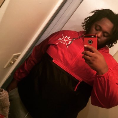 Trapping with a broken heart 💔 Follow me on Instagram @Gaines2Glory_ PSN: DEKOVEN16 Sneaker Enthusiast👟 Cashapp: $Gaines2Glory