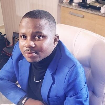 nick_hola509's profile picture. Architect , singer , compositor .