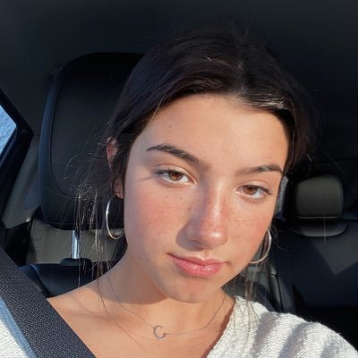 I love Dancing and Tik tok follow me on Tik tok at charlidamelio ps. I’m a fan account