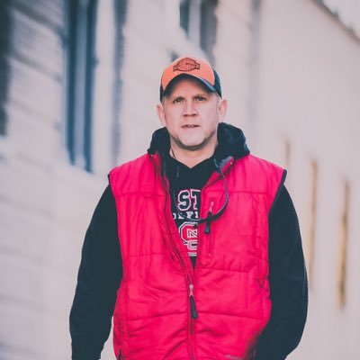 Michael08765100's profile picture. 