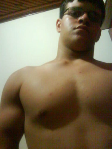 meio que isolado... muitas pessoas nao gostao de mim.?pq sera.. nao sou louco.. mais.. se fosse. so os loucos sabe. que para gostar e so acreditar