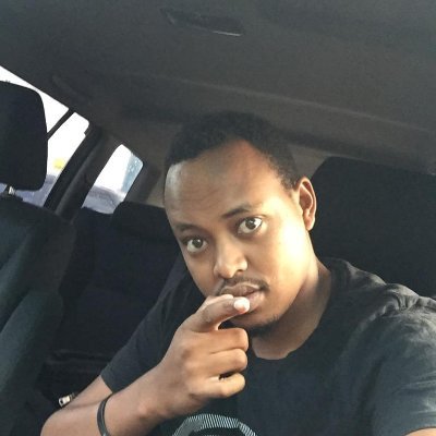 MugieShabah's profile picture. interest(){
tech......}