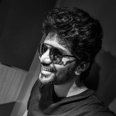 HariVig19948957's profile picture. 