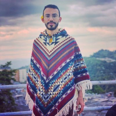 Doc.filmmaker & poet 🌎🇨🇴🇺🇸🇫🇷🏳️🌈 Now @libertiesEU - Before @brutmexico @msf_france @aaas @unvolunteers 🎬🎥🎞