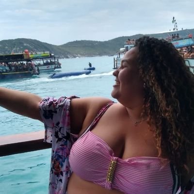 🙋🏻♀️ 28 anos
💍Casada
✝️ Cristã
🏠 Caxias, RJ
🐾 Mamãe do Billy
💭 O próprio amor me amou na Cruz