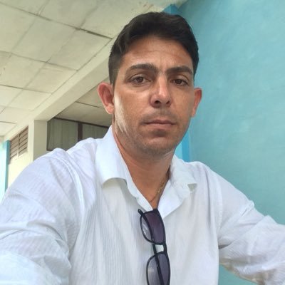 ydiazr34's profile picture. 