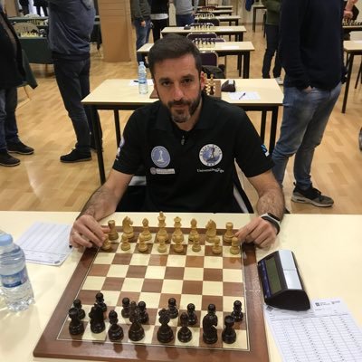 Chess Strategy for Peace CEO
Escola Xadrez Pontevedra Manager
Professor Vigo University
International Master - FIDE Trainer - International Organizer