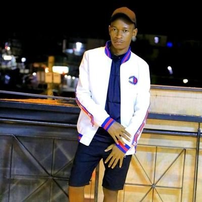 101Ayebare's profile picture. kind, smiling, loving , personal account,