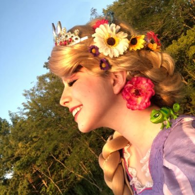 val ☀️🍳 | watch tangled the seriesさんのプロフィール画像