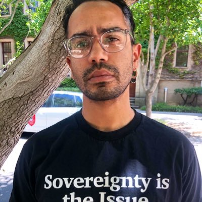 poe_tion's profile picture. they/them