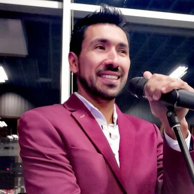 RomOficial_'s profile picture. Cantante