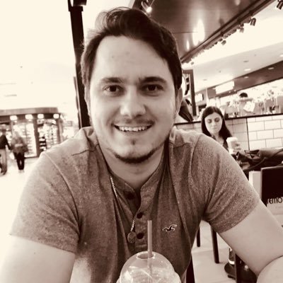 Formado em Sistemas da Informação, porém atualmente trabalhando com gestão de pessoas, desenvolvendo equipes em busca de novos desafios sempre.