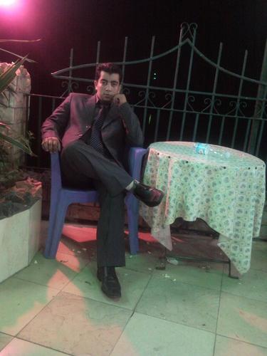 Ahmedelmeligy82's profile picture. أنا شاب لكن عمري ألف عام وحيد لكن بين ضلوعي زحام