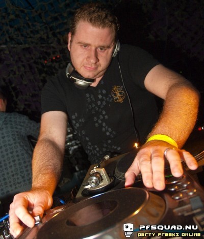djtweaker_nl's profile picture. Hardcore Dj from the Netherlands. Since 2007 playing in clubs and party's around the country. Mainstream hardcore and early rave / oldschool classics. Age 31