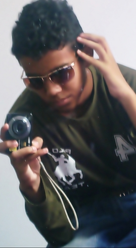 actor, I attend journalism and writing the blog but to be honest I love Brazil and tour the world