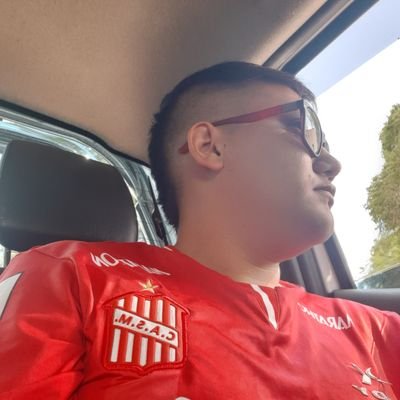 julianciruja's profile picture. Desde el cielo me guian tus ojos/casm y nada más🔴⚪🔴❤
