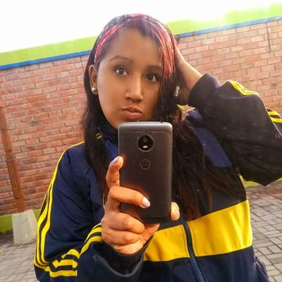 SOY muy alegre y me gusta trabajar en seguridad soy dinámica