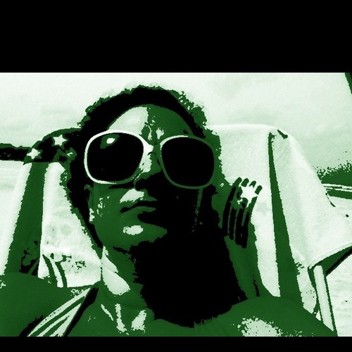 GwenRomeo's profile picture. Mom. Wife. All around badass.