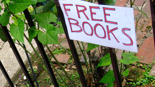 This is your source for #giveaways, #contests, and free #books from leading publishers. Fun and free--a good combination!  From @gethandlebar.