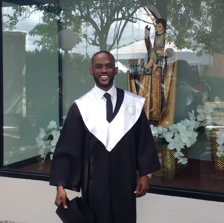 Francis04495169's profile picture. System Engineer