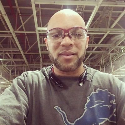 Bush204's profile picture. Freaky Aquarius!!!....Don't follow me, i may lead you into trouble 😜