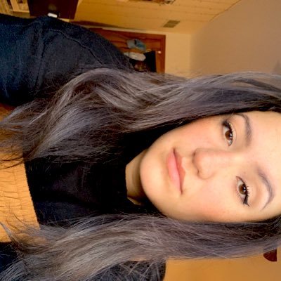 valvalvalval22's profile picture. 