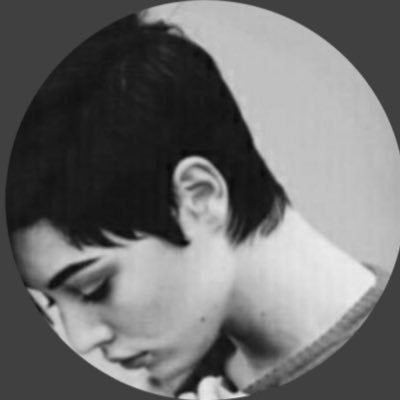 أُحب بقوه عظيمه أتخلّى بنفس القوه تماماً .