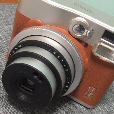 チェキが好きです。 写真好きさんと繋がりたい。 instax mini 90 春から新潟大学！！！ 法です！