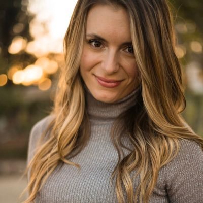 sashaRdouglas's profile picture. Breast surgical oncologist 🩷