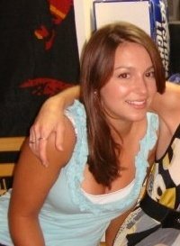 emilywesp's profile picture. mostly live tweeting debates