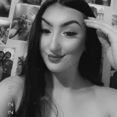 Instagram-parisbanburyxx