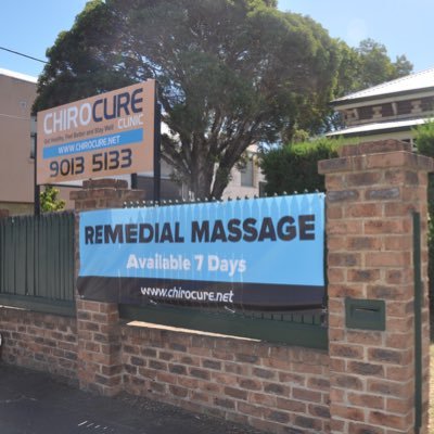 Chiropractors, Osteopaths, Remedial Massage & Myotherapy. Qualified, claimable & experienced. Appointments 7 days. Book online. Free parking & Public transport.