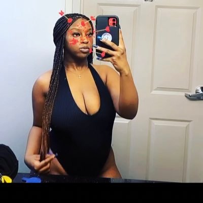 Adii_xoxo's profile picture. Funsized beauty 🥵✨