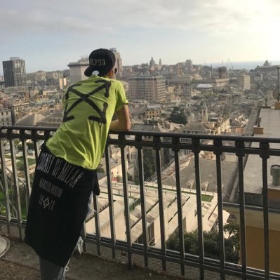 LucaaPiras333's profile picture. 💚Checkouters fam💚