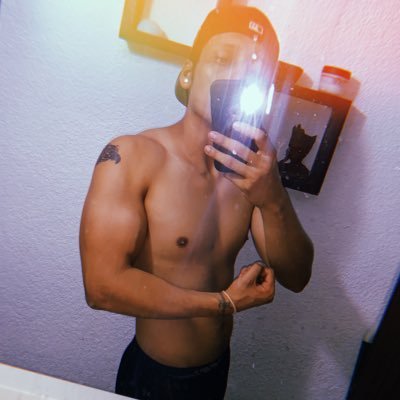 Adnerd_'s profile picture. Abogado del diablo. ¿Otra vez aquí?, pásale, a ver que encuentras.