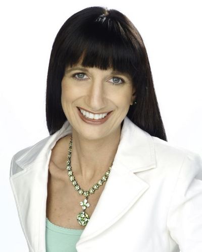 Shara Evans is a technology futurist, keynote speaker, as well as the Founder and CEO of Market Clarity, a technology analyst firm.