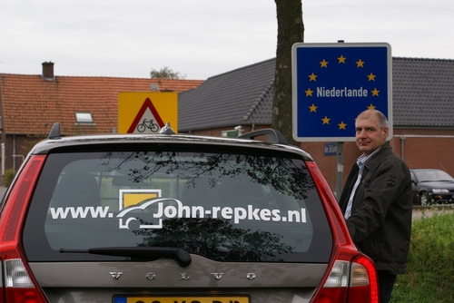 Mijn autobedrijf is gevestigd in Boxmeer, u bent welkom voor aankoop of onderhoud voor elk merk auto, onze passie ligt bij Volvo en wij geven u graag advies.