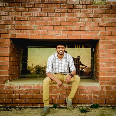 iamrishad_v's profile picture. Co-founder @CLAPSLearn