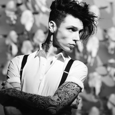 CagedCasper's profile picture. “I had to go” Pureblood. Hogwarts Drop Out. Brother to @lonelegacies. Troubled. Protective. Unpredictable. Parseltongue (Fake Account) #SpiderJug #HPRP