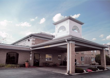 Your Indianapolis hotel near the University of Indianapolis, Convention Center, Lucas oil Stadium, Conseco Fieldhouse, Circle Center & White River State Park