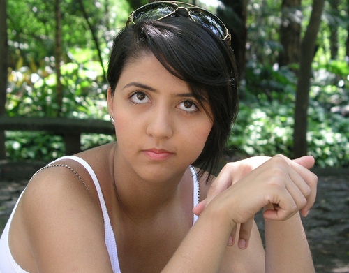 Studying Molecular Biology, graduated in Marine Biology.  I love anime and manga, zombies, video game and Iron Maiden ; D